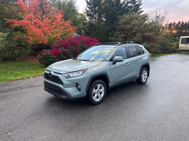 Used 2020 Toyota RAV4 XLE w/ Convenience Package AWD/4WD image 7