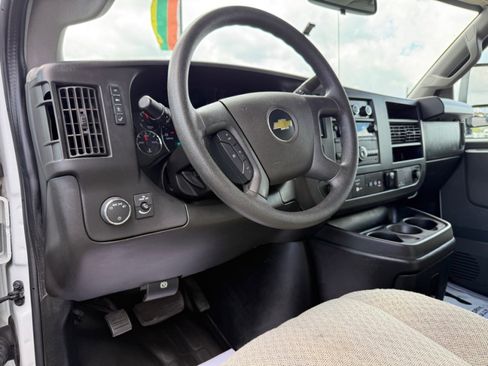 Used 2023 Chevrolet Express 3500 w/ Power Convenience Package image 16