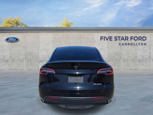 Used 2022 Tesla Model Y Performance image 7