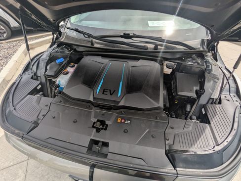 Certified 2023 Hyundai Ioniq 5 Limited AWD/4WD image 35