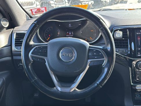 Used 2019 Jeep Grand Cherokee Altitude image 21