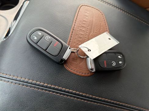 Used 2017 RAM 1500 Laramie Longhorn image 20