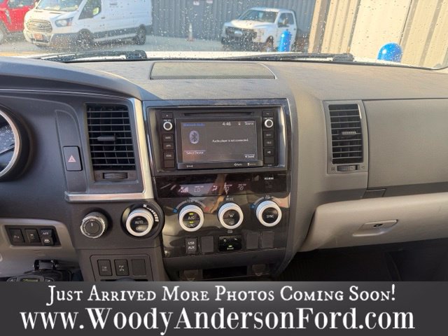 Used 2018 Toyota Sequoia SR5 w/ Carpet Cargo Mat Package AWD/4WD image 12