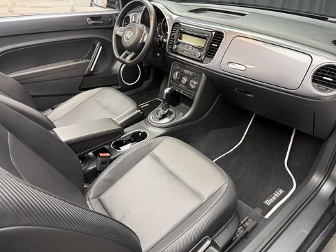 Used 2014 Volkswagen Beetle 2.5 image 20