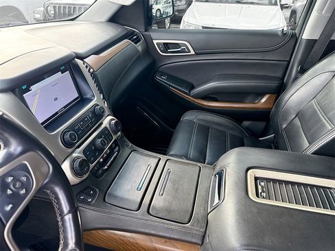 Used 2020 GMC Yukon XL Denali image 26