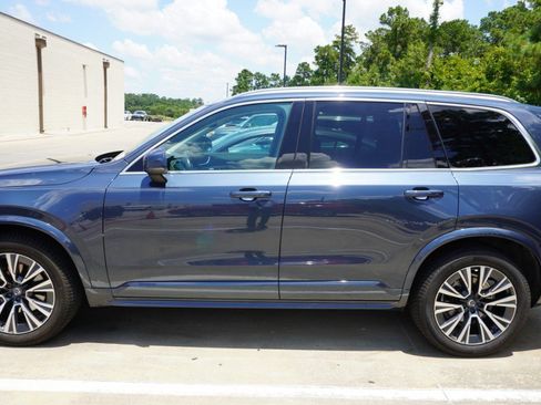 Used 2020 Volvo XC90 T5 Momentum FWD image 5