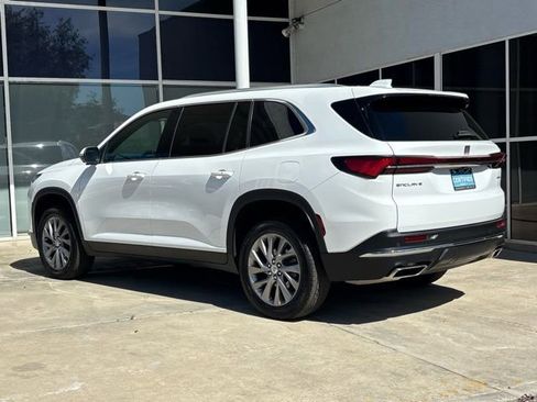 Certified 2025 Buick Enclave Preferred image 5