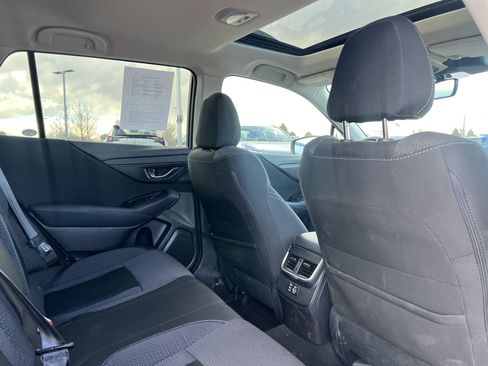 Used 2023 Subaru Outback Premium image 21