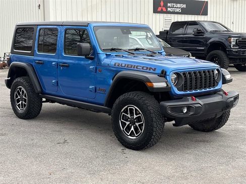 Used 2025 Jeep Wrangler Unlimited Rubicon image 7