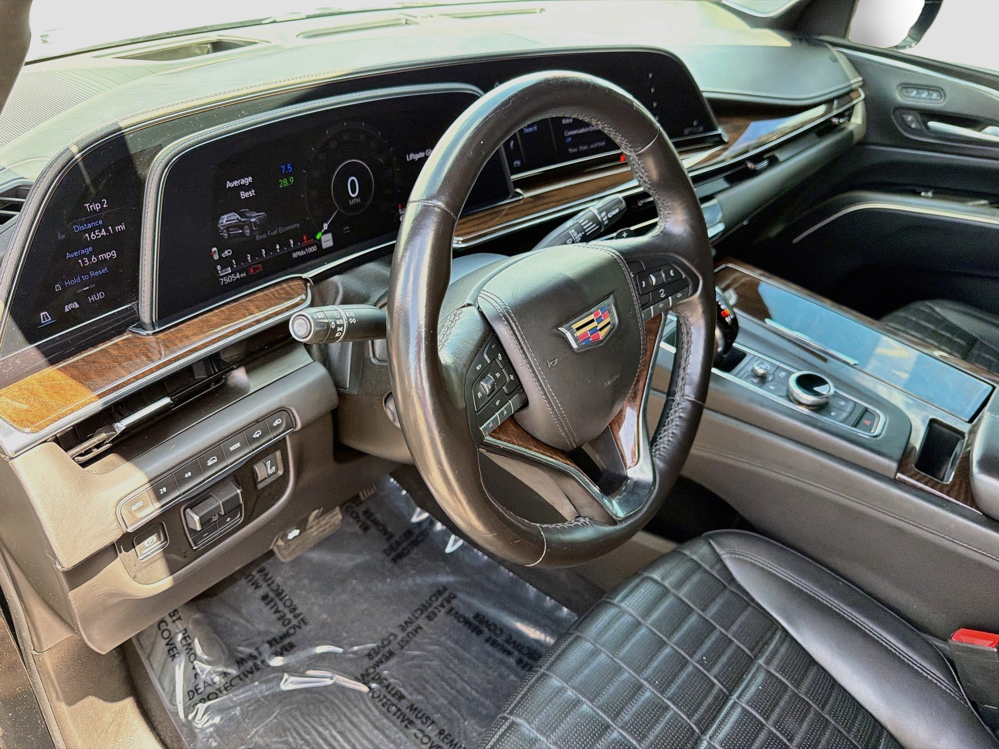 Used 2022 Cadillac Escalade Premium Luxury Platinum AWD/4WD image 28