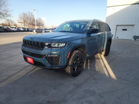New 2026 Jeep Grand Cherokee Limited image 8