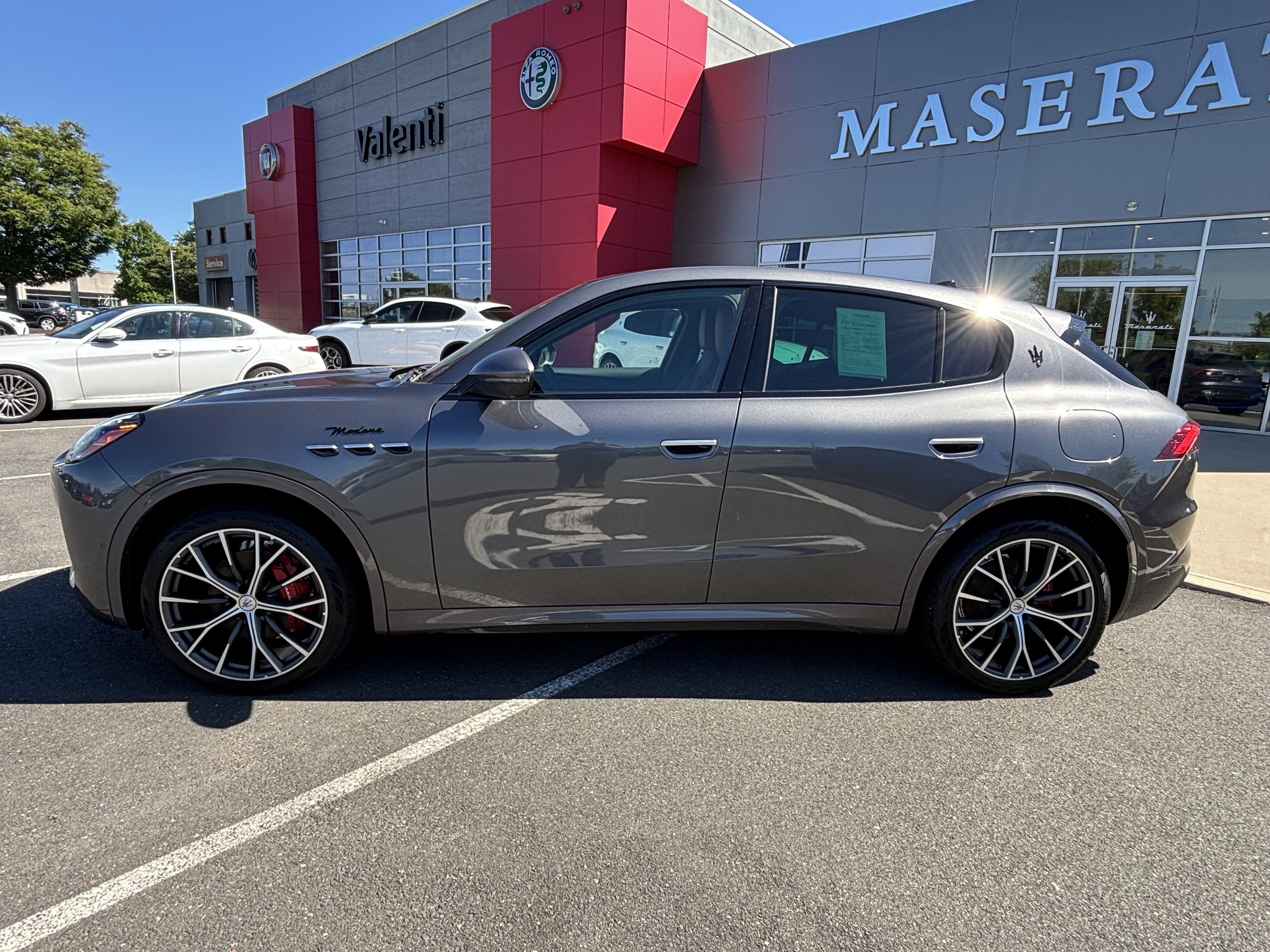 Used 2023 Maserati Grecale Folgore AWD/4WD image 4