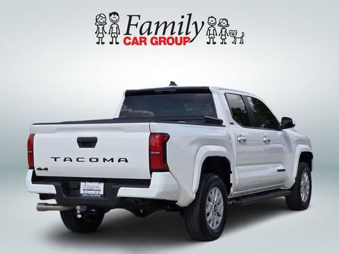 Used 2026 Toyota Tacoma SR5 image 4
