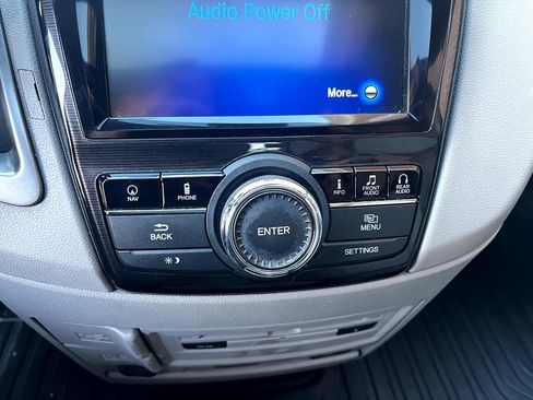 Used 2016 Honda Odyssey Touring image 21