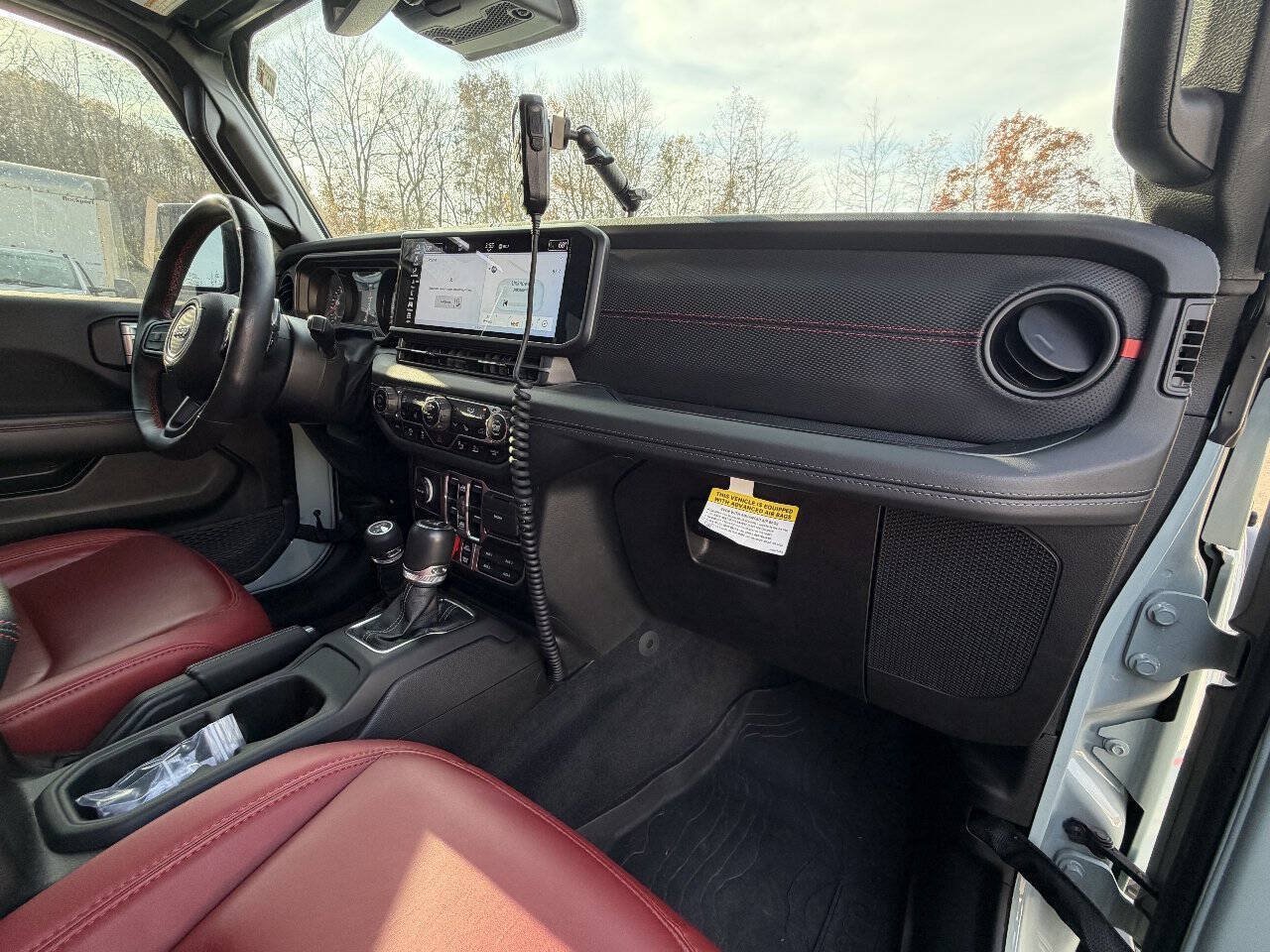 Used 2024 Jeep Wrangler Unlimited Rubicon 392 AWD/4WD image 16