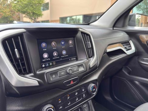 Used 2020 GMC Terrain SLE w/ Elevation Edition image 40