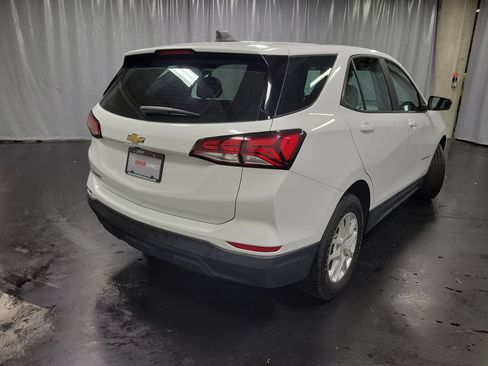 Used 2022 Chevrolet Equinox LS w/ LPO, Floor Liner Package FWD image 8