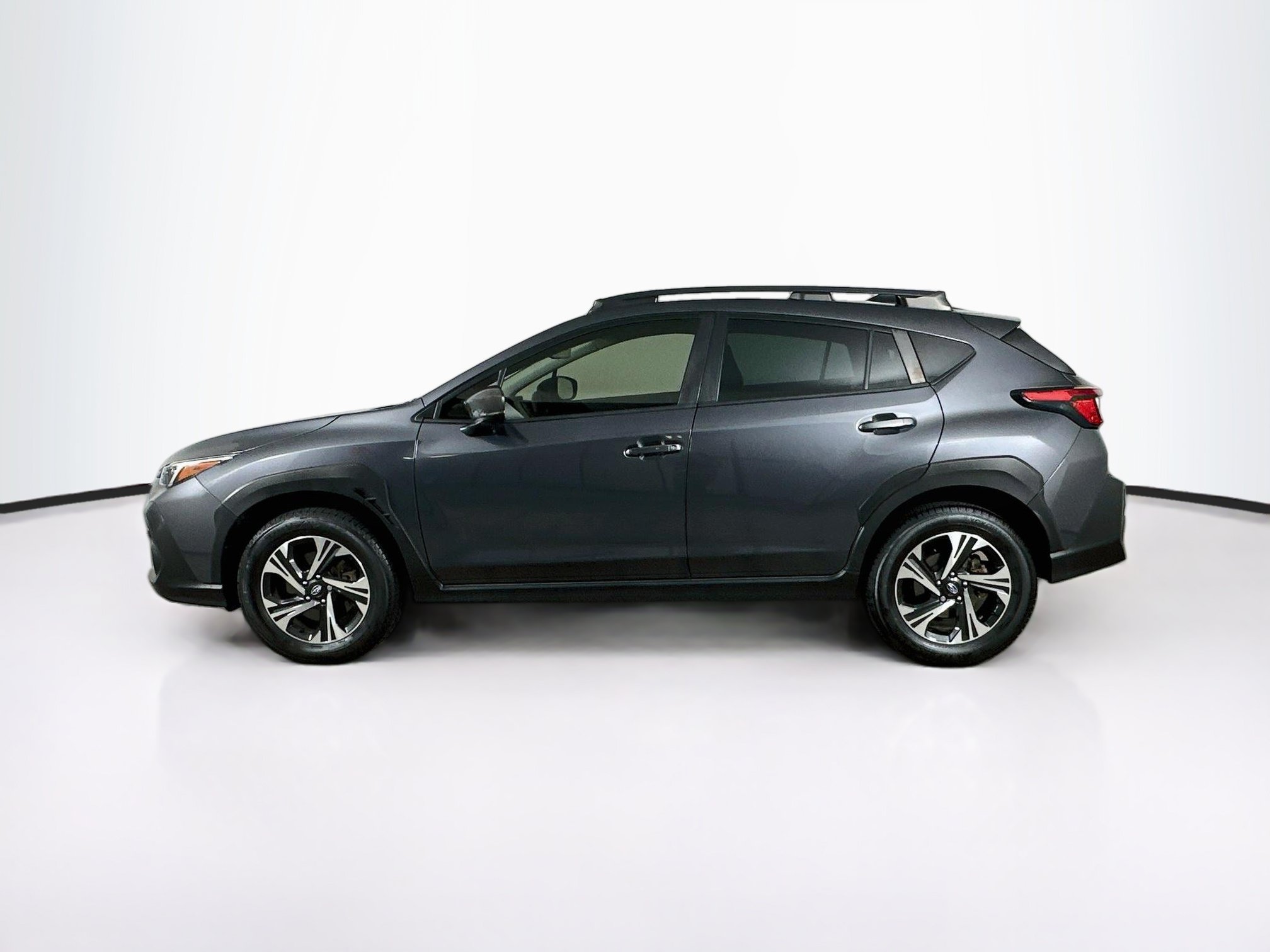 Used 2024 Subaru Crosstrek 2.0i Premium w/ Crosstrek Mirror Package AWD/4WD image 4