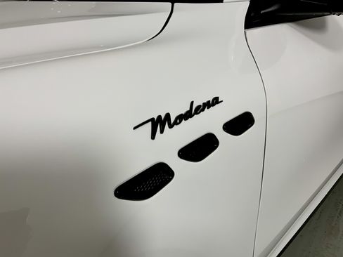 New 2026 Maserati Grecale Modena image 10