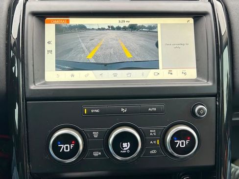 Used 2019 Land Rover Discovery SE image 23