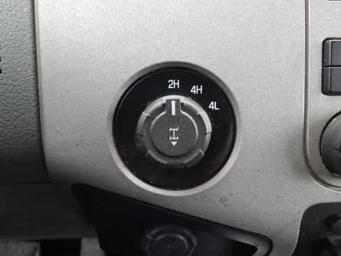 Used 2015 Ford F250 XLT w/ Camper Package image 21