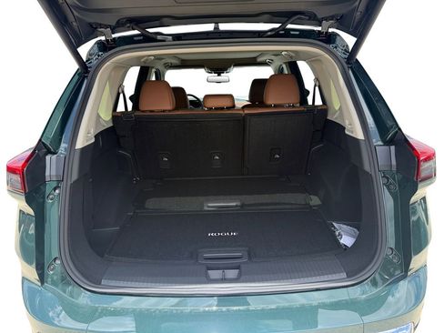 New 2026 Nissan Rogue Platinum AWD/4WD image 18