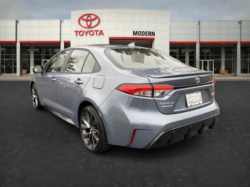 Certified 2025 Toyota Corolla SE image 6