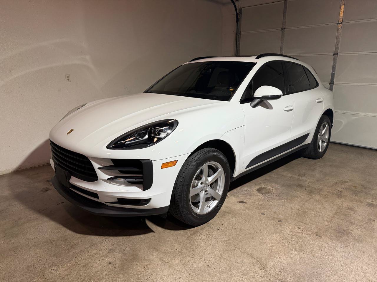 Used 2019 Porsche Macan AWD/4WD image 3