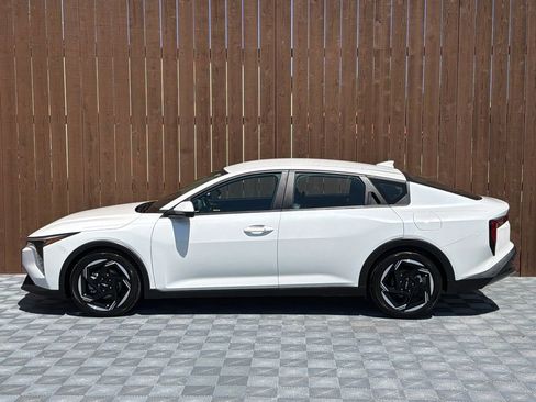 Used 2025 Kia K4 EX FWD image 13