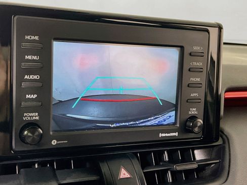 Used 2021 Toyota RAV4 LE w/ Carpet Mat Package (TMS) AWD/4WD image 13