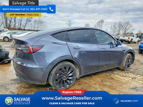 Used 2023 Tesla Model Y AWD image 4