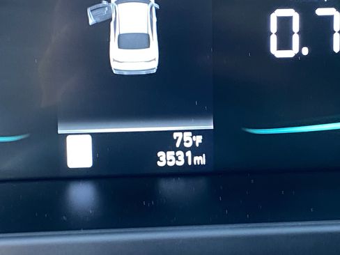 Certified 2025 Hyundai Elantra Sport image 29