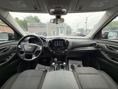 Used 2020 Chevrolet Traverse LT FWD image 24