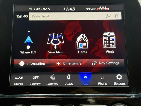 Used 2021 Jeep Grand Cherokee Laredo X image 39