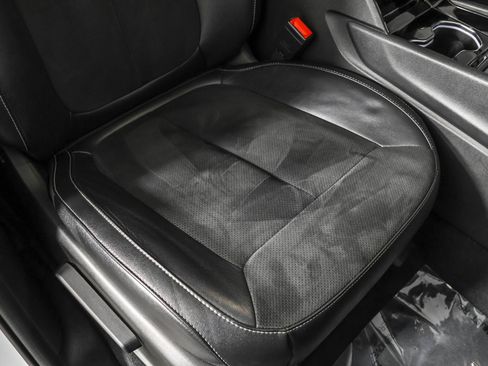 Used 2023 Jeep Grand Cherokee L Laredo image 50