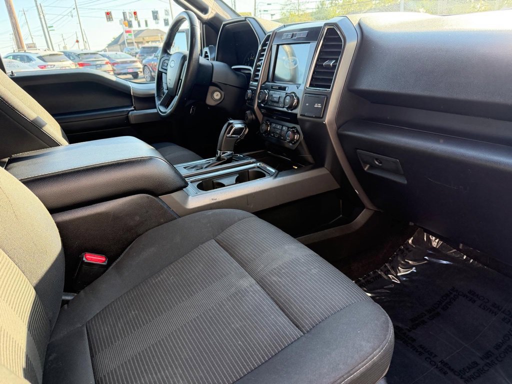 Used 2016 Ford F150 XLT w/ Equipment Group 302A Luxury AWD/4WD image 28