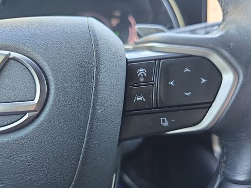 Used 2023 Lexus RX 350 w/ Cold Area Package AWD/4WD image 18