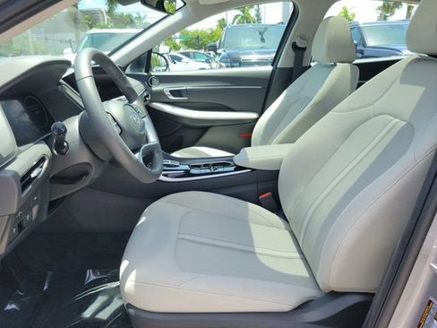 Used 2023 Hyundai Sonata SEL w/ Convenience Package FWD image 13