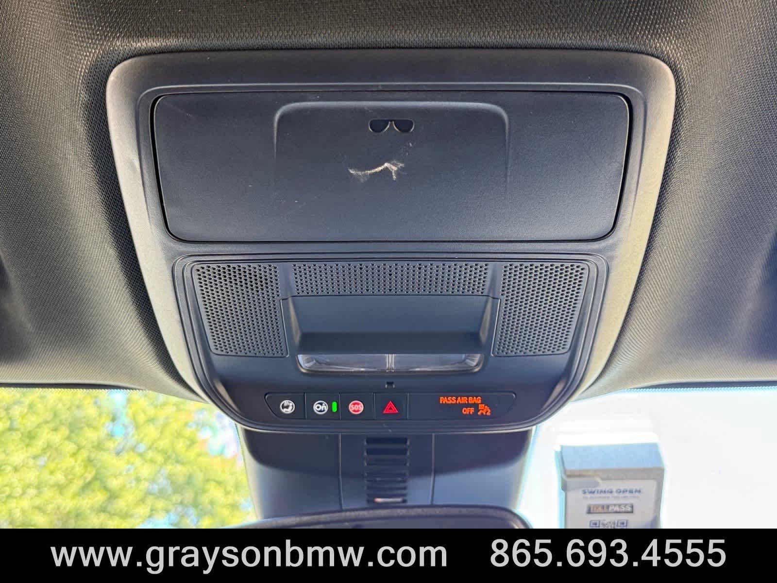 Used 2025 Buick Enclave Preferred AWD/4WD image 33