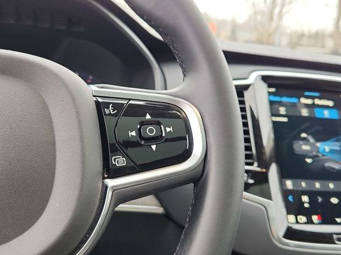 Certified 2023 Volvo XC90 B6 Ultimate w/ Protection Package Premier image 21