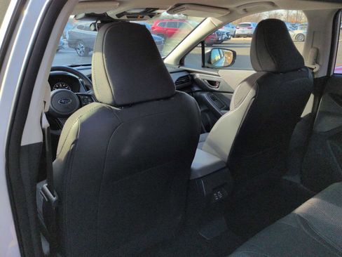 Used 2024 Subaru Crosstrek 2.0i Premium image 19