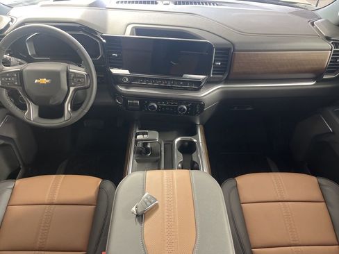 New 2026 Chevrolet Silverado 1500 High Country w/ Technology Package AWD/4WD image 30