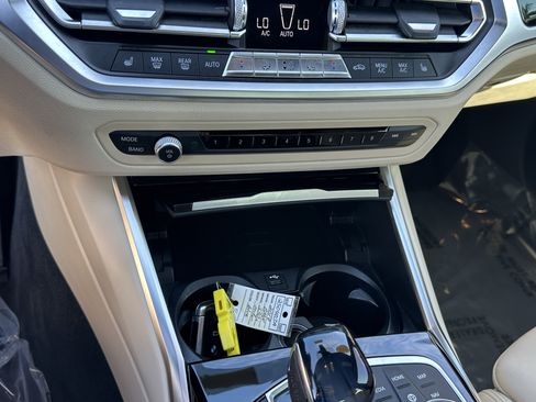 Used 2019 BMW 330i Sedan w/ Premium Package RWD image 25