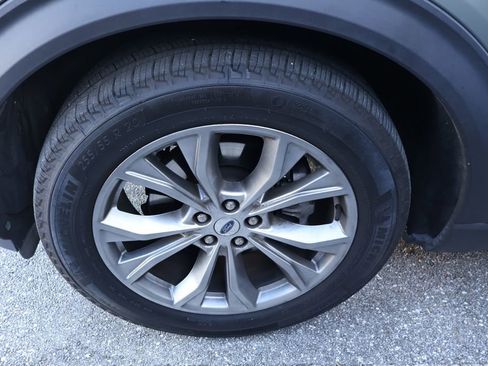 Used 2020 Ford Explorer Limited image 4