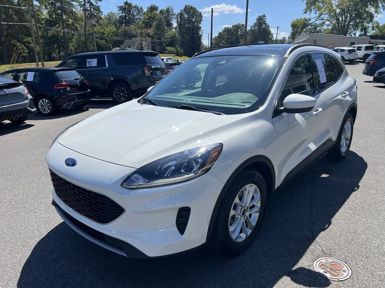 Used 2021 Ford Escape SE w/ Convenience Package FWD image 1