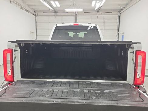 Used 2024 Ford F250 XLT w/ FX4 Off-Road Package AWD/4WD image 8