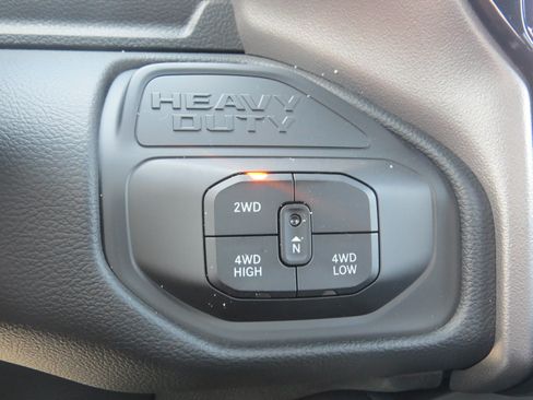 New 2026 RAM 3500 Big Horn AWD/4WD image 30