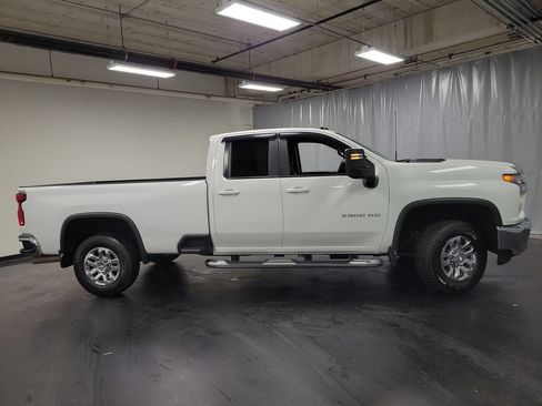 Used 2020 Chevrolet Silverado 2500 LT w/ Convenience Package AWD/4WD image 10