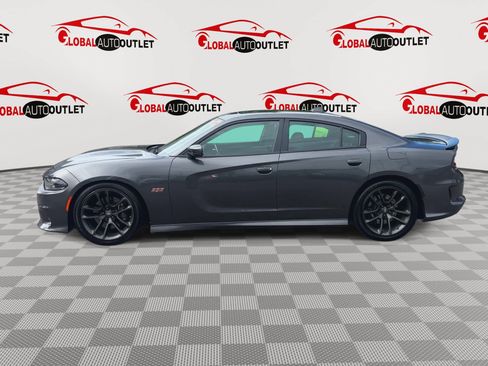 Used 2019 Dodge Charger Scat Pack w/ Plus Group RWD image 5