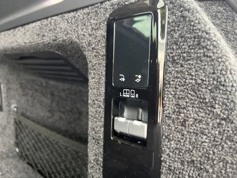 Used 2024 Land Rover Range Rover SE AWD/4WD image 24